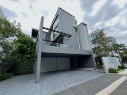 ขายพร้อมผู้เช่า บ้านเดี่ยว 3ชั้น โครงการ VIVE กรุงเทพกรีฑา ขนาด 81.60 ตรว 421 ตรม พร้อมลิฟท์ส่วนตัว