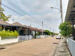 PZ1048 : ขายบ้านแฝด The Privy 2 เนื้อที่ 37.8 ตรว.  ติดห้างไทยวัสสดุศรีมหาโพธิ์  ตำบลท่าตูม อำเภอศรีมหาโพธิ จังหวัดปราจีนบุรี