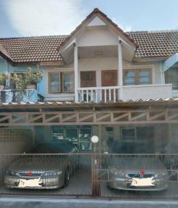 เจ้าของขายด่วน บ้านทาวน์เฮ้าส์ 2 ชั้น ตามสภาพ 28 ตร.วา เมืองนนทบุรี หน้ากว้าง 6 เมตร ที่จอดรถยนต์ในบ้านได้ 2 คัน  3 ห้องนอน 2 ห้องน้ำ เดินทางสะดวกมาก ประเมินราคาไว้ที่ 1.89 ล้านบาท  ราคาต่อรองได้ เนื่...